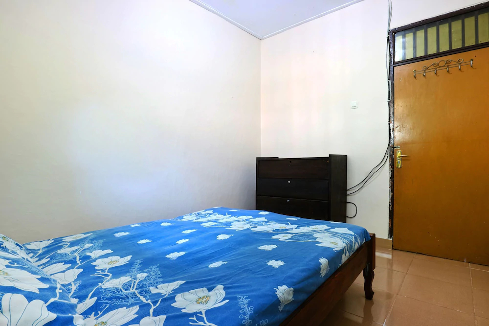 OYO 2256 Danysa Guesthouse Syariah