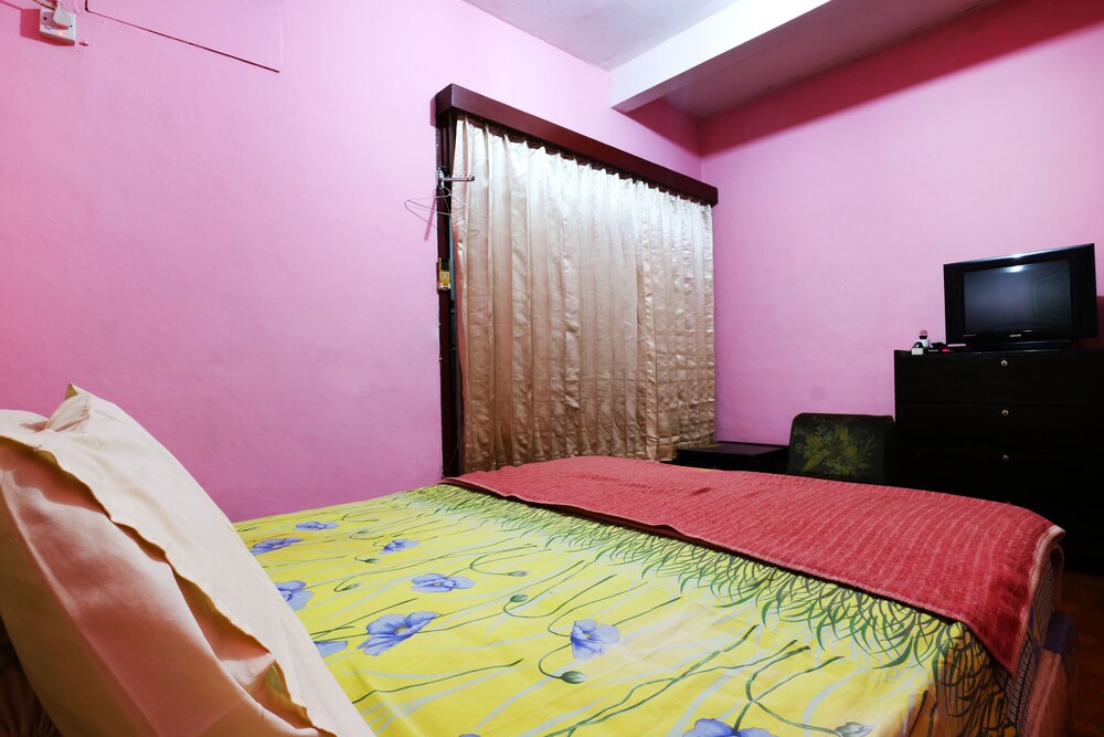 OYO 2256 Danysa Guesthouse Syariah
