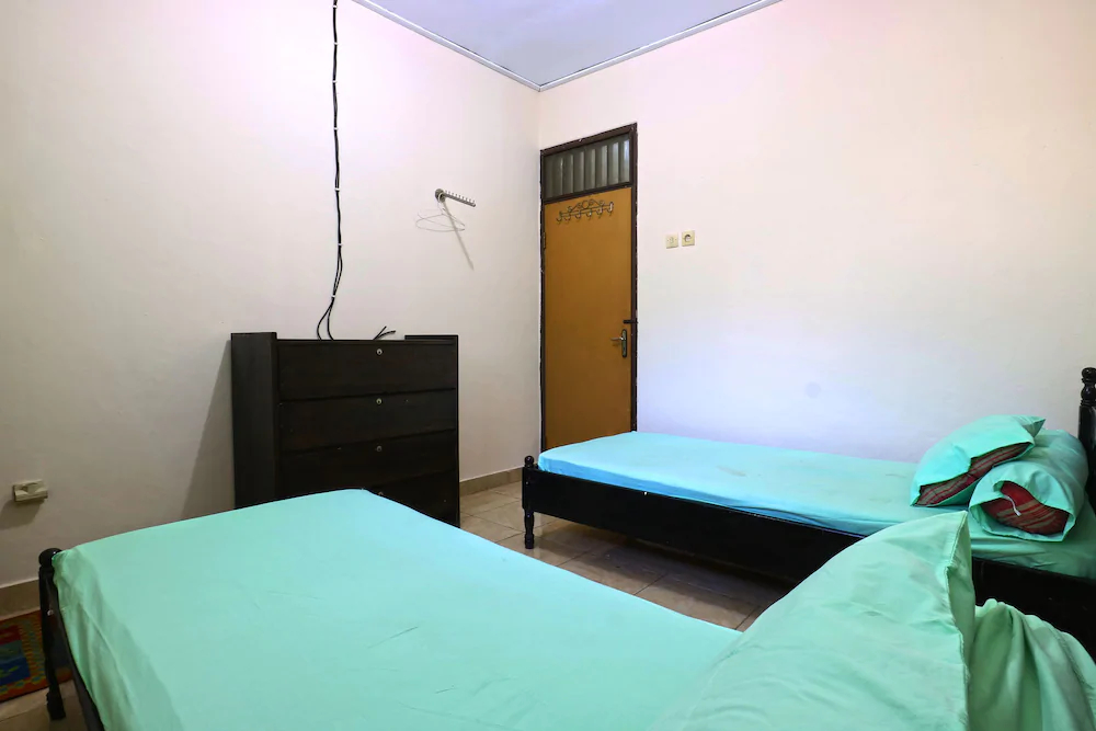 OYO 2256 Danysa Guesthouse Syariah