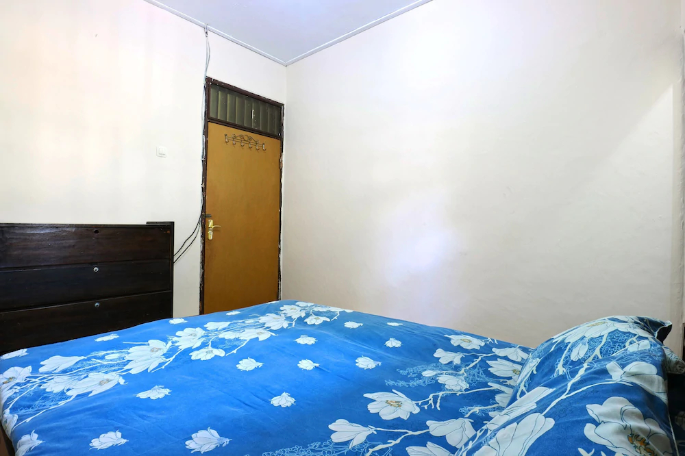 OYO 2256 Danysa Guesthouse Syariah
