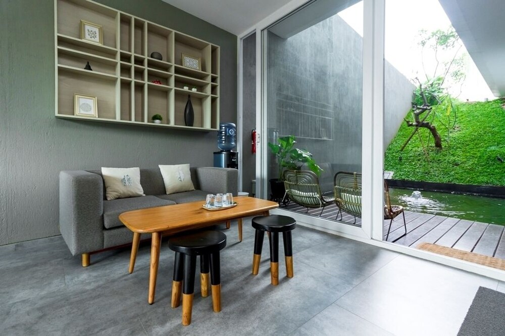 Daun Residence