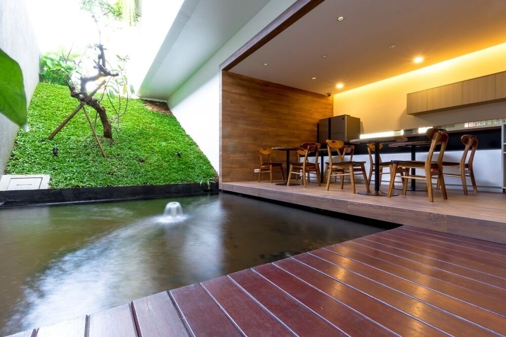 Daun Residence