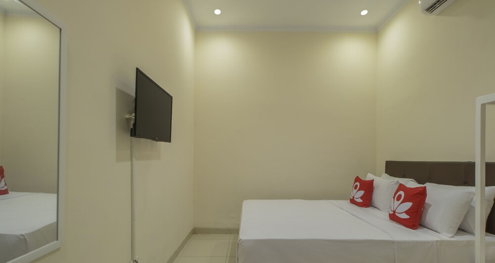 De 80's Matraman by ZEN Rooms