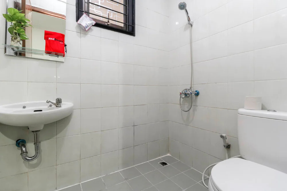 De Kost Grogol by RedDoorz