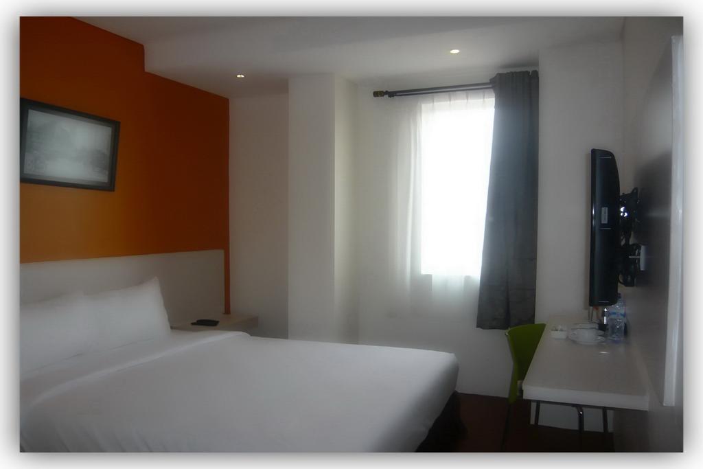 Hotel Dragon Inn Kemayoran