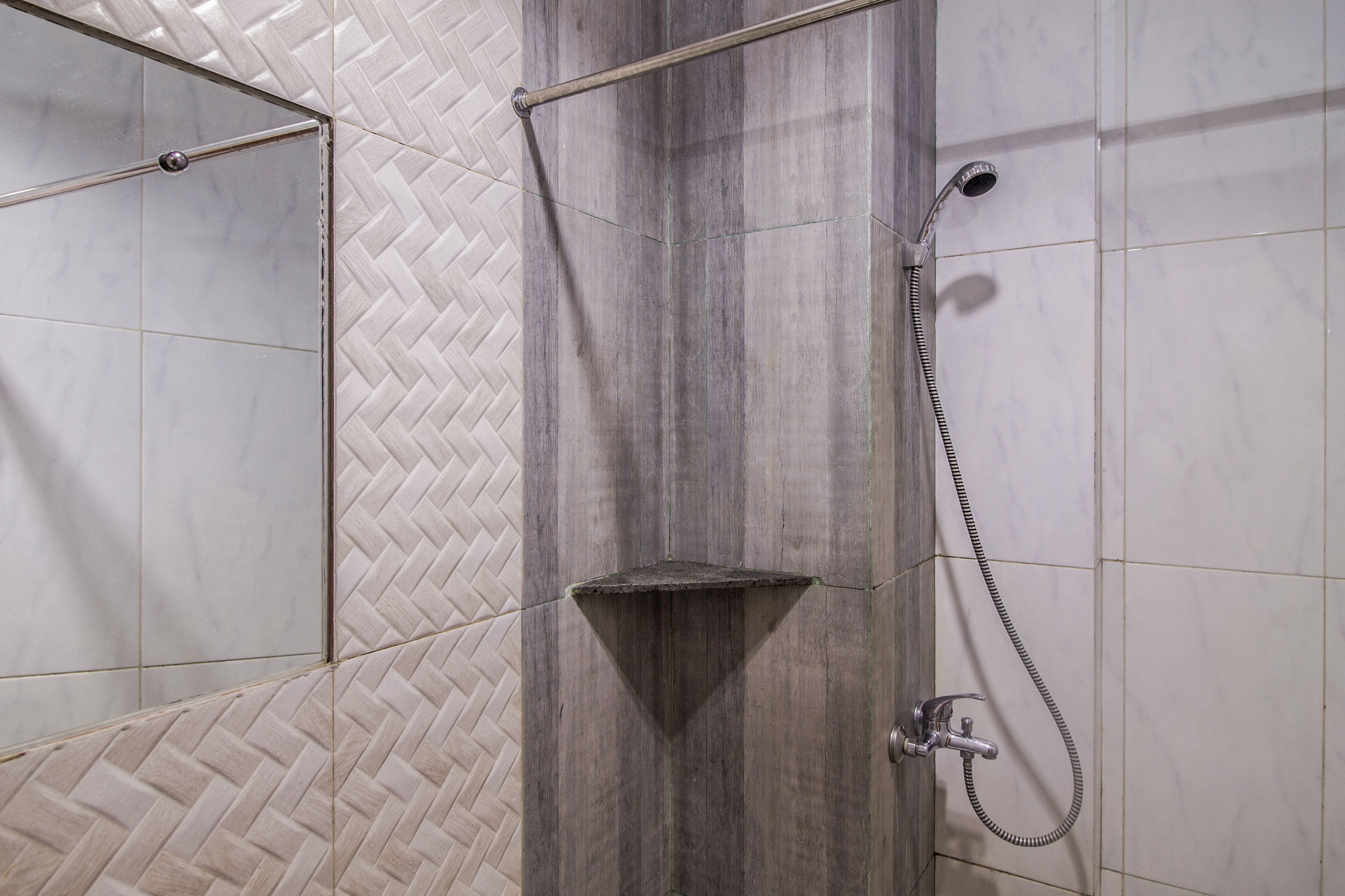 D'Val Mar Guest House by RedDoorz