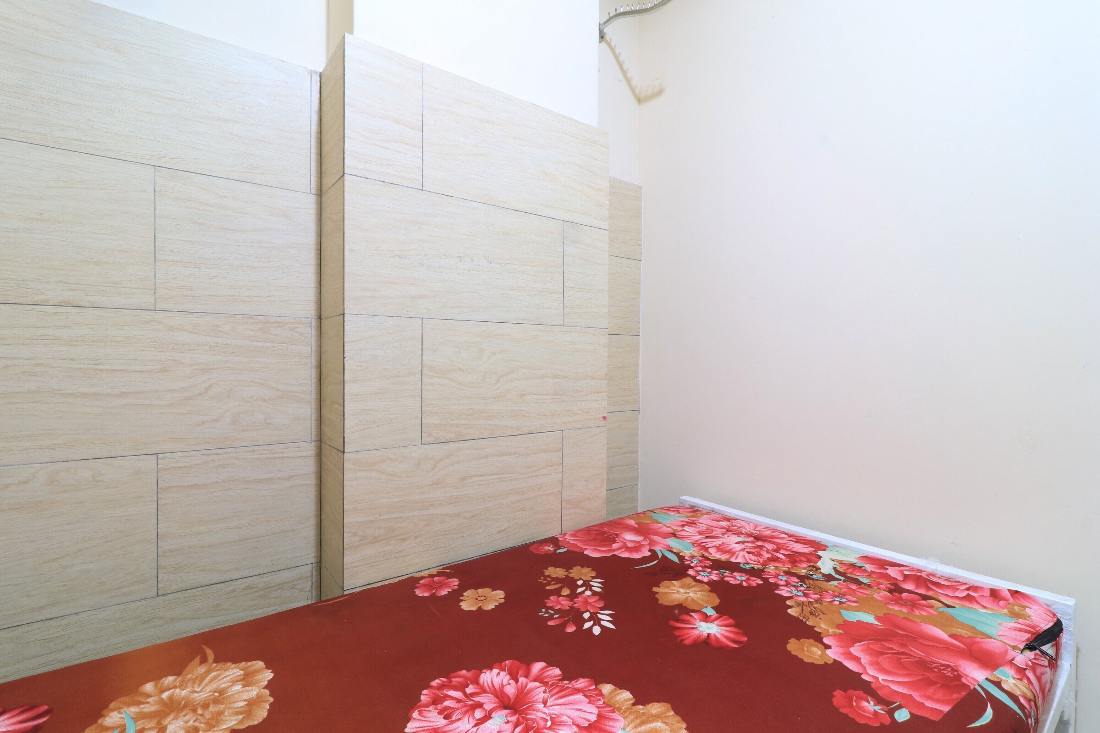 Eiffel Residence Batu Tulis 37