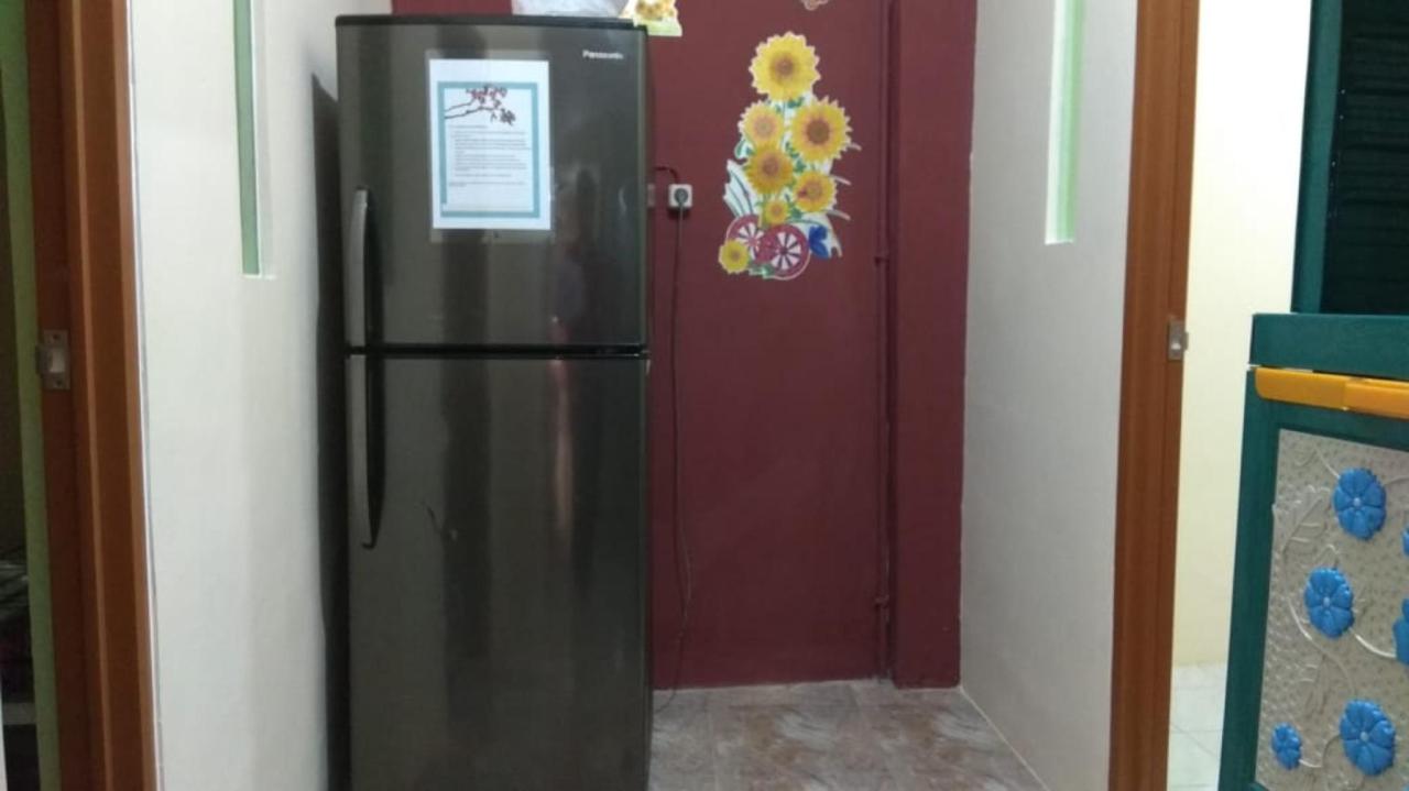 Eiffel Residence Cideng