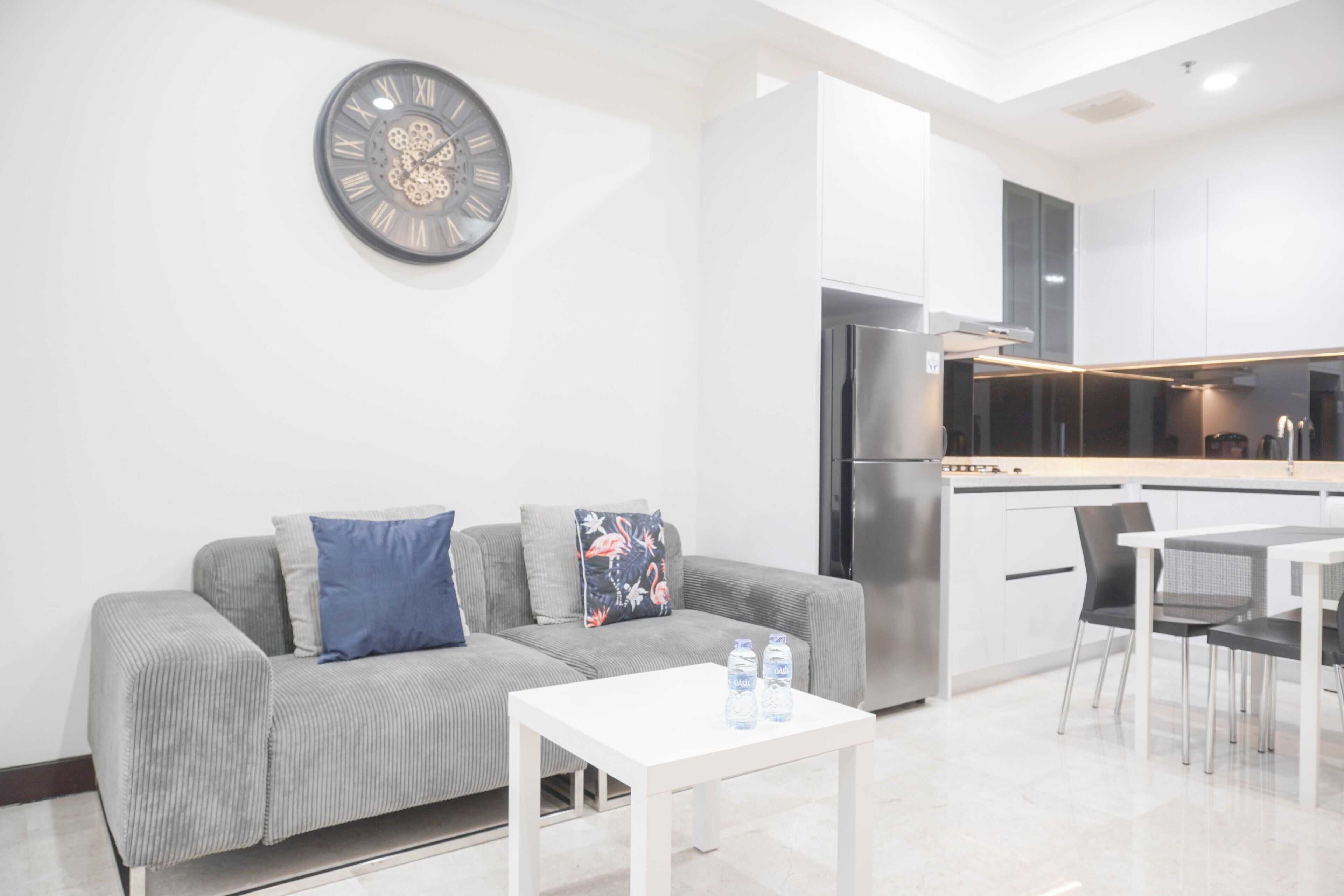 Elegant And Comfy 2Br At Permata Hijau Suites Apartment