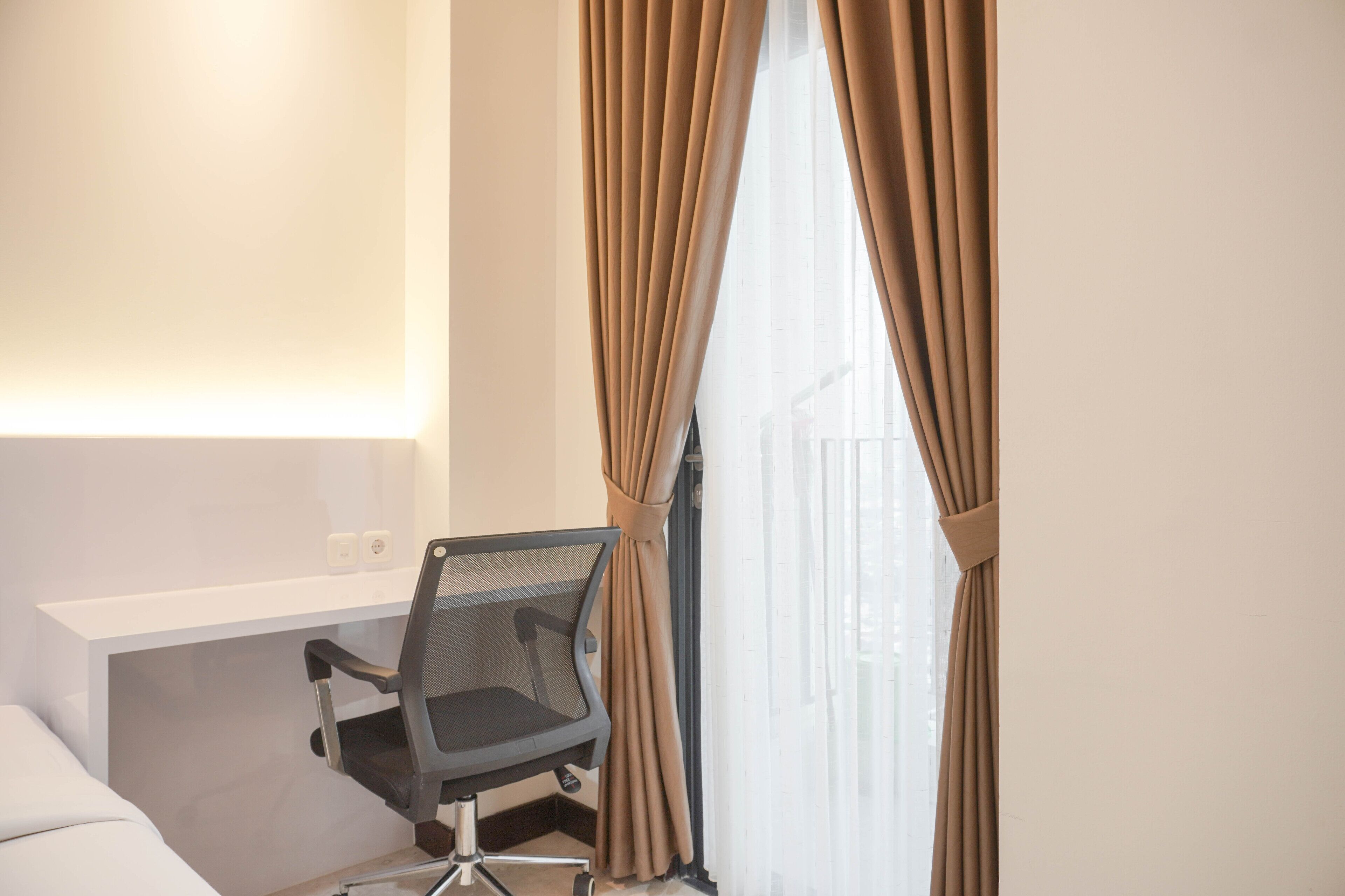 Elegant And Comfy 2Br At Permata Hijau Suites Apartment