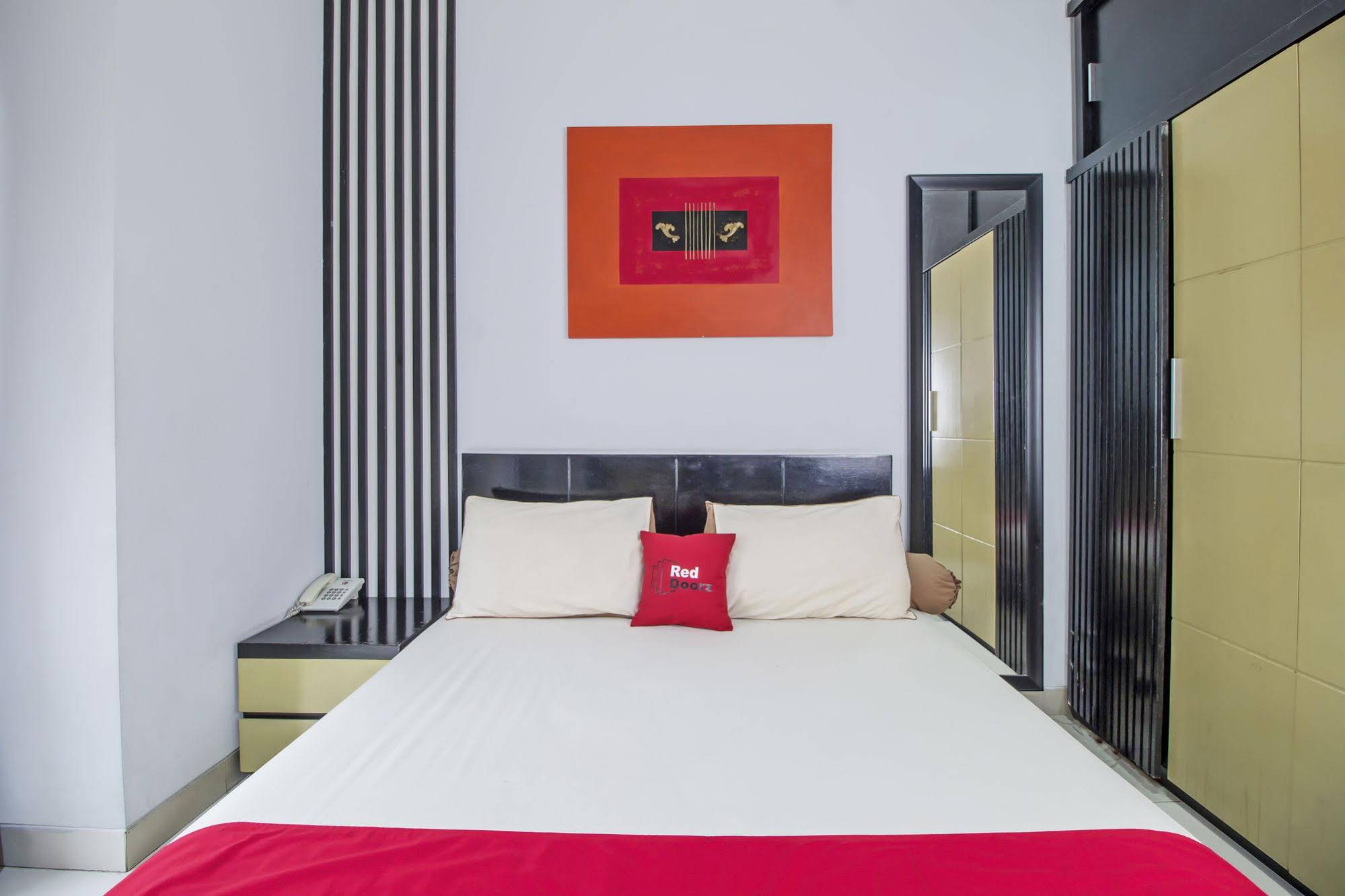 Esplendour Residence by RedDoorz