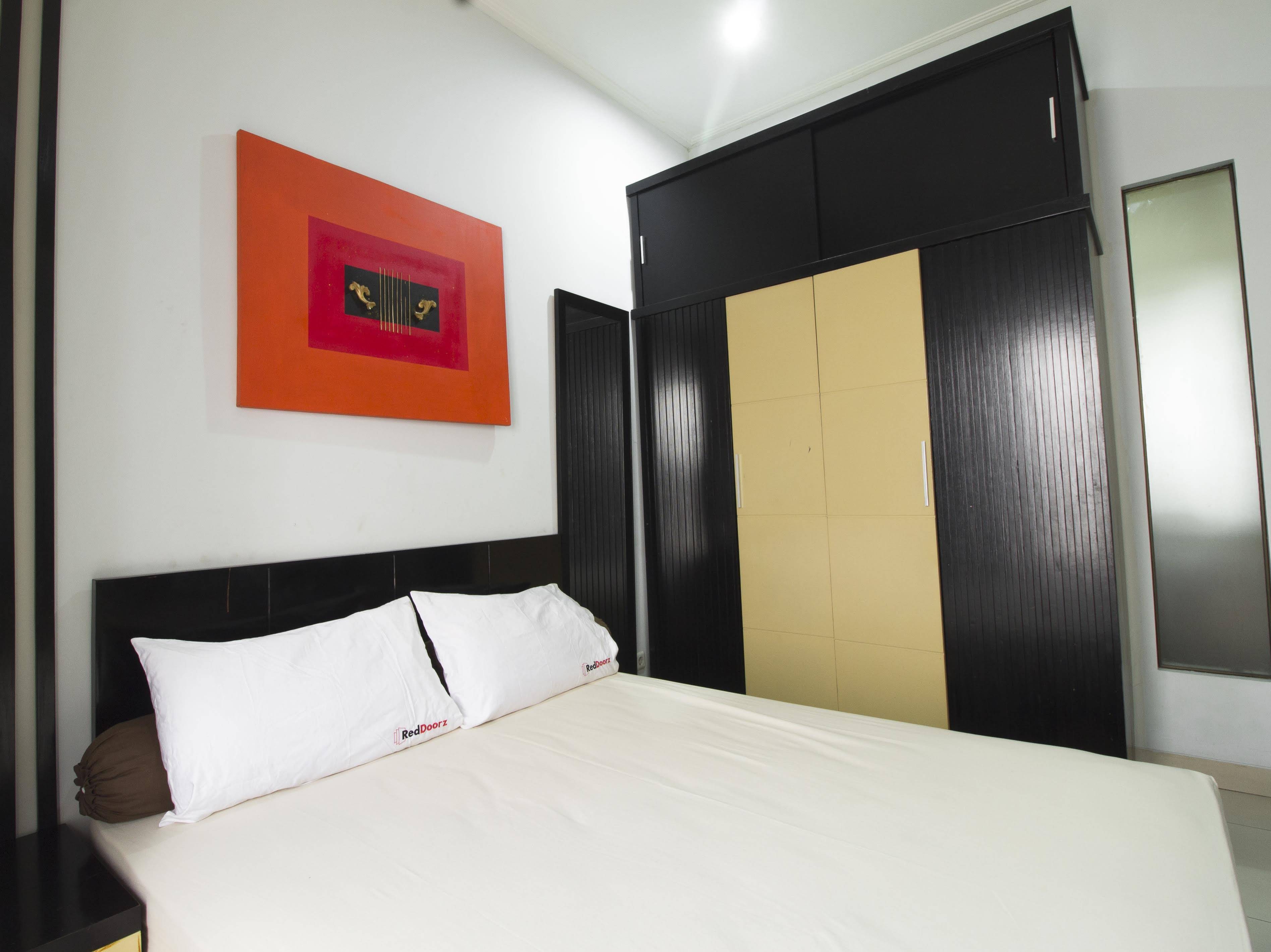 Esplendour Residence by RedDoorz