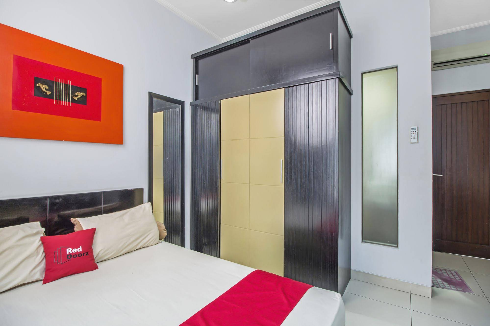 Esplendour Residence by RedDoorz