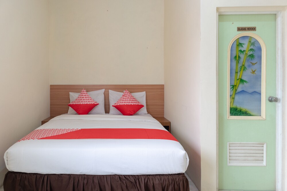 Exclusive 48 Syariah by OYO Rooms