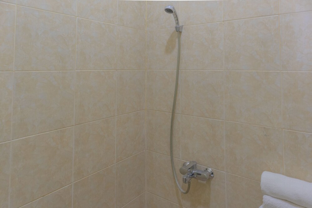 Exclusive 48 Syariah by OYO Rooms