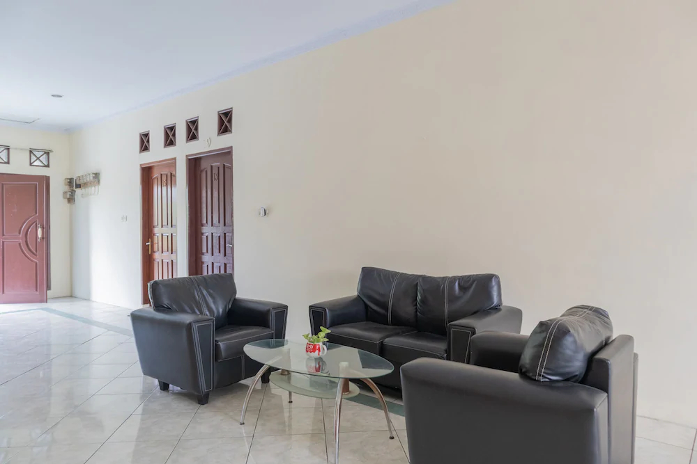 Exclusive 48 Syariah by OYO Rooms