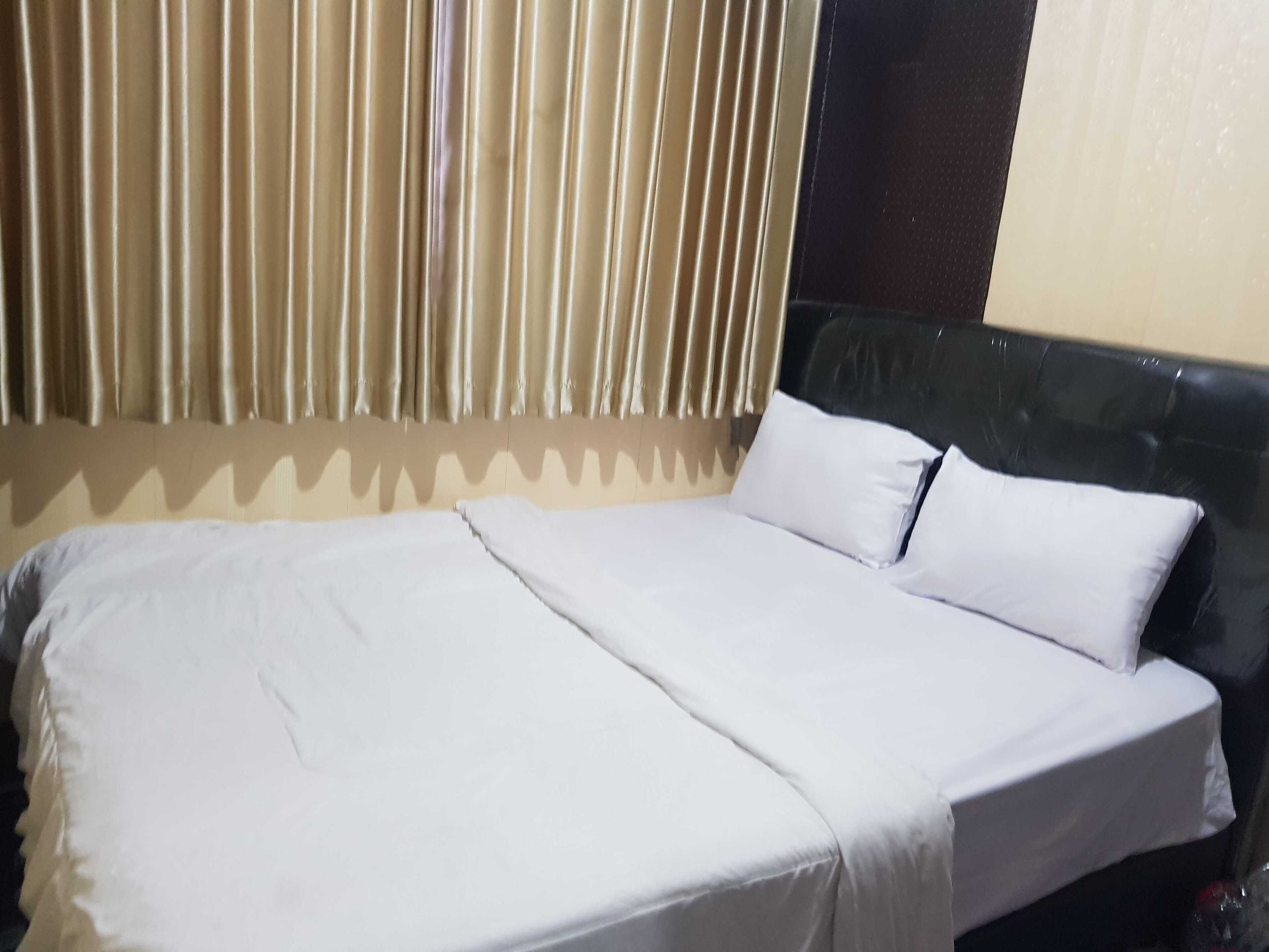 EXPRESS O 91656 Oyo Sentra Group