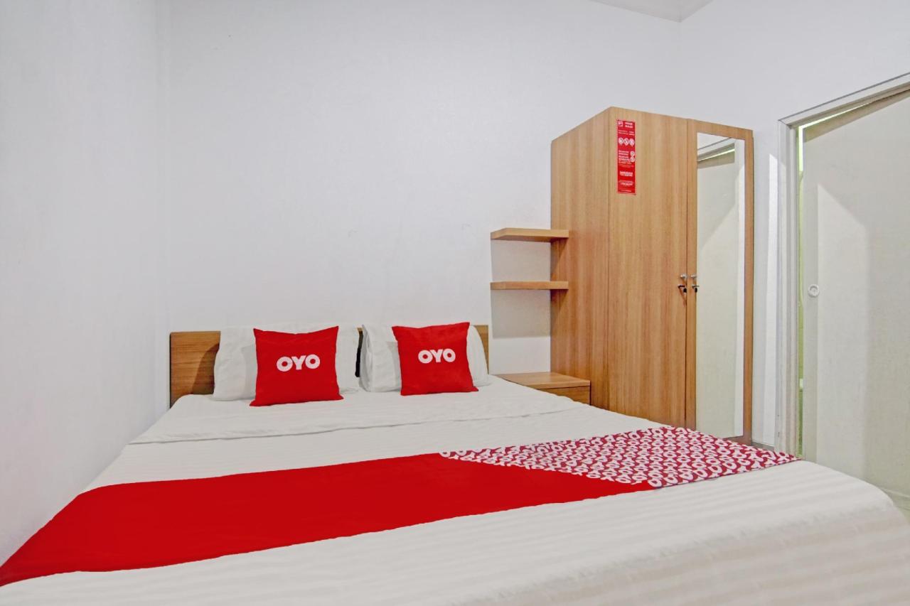 Family Residence by OYO Rooms