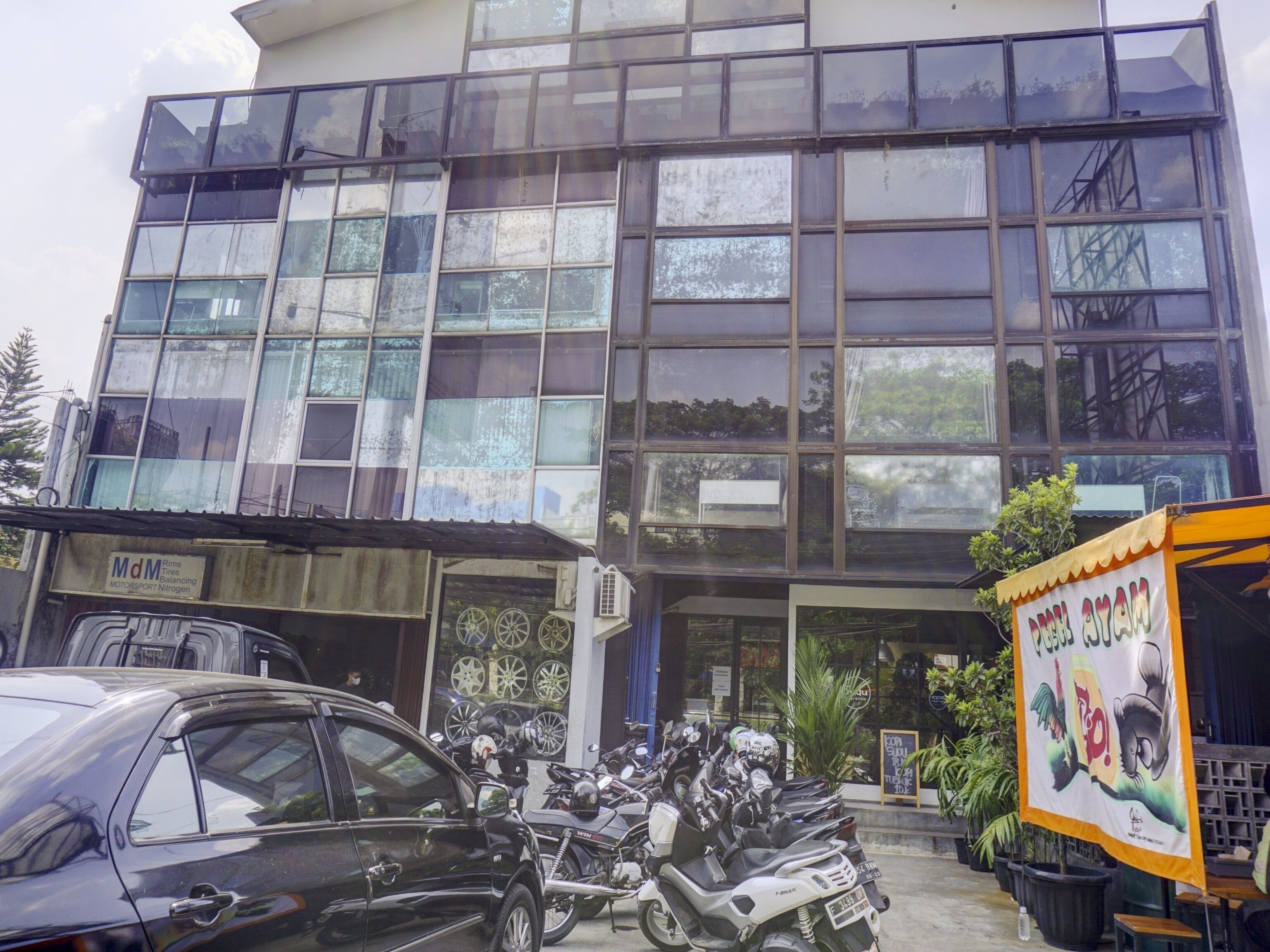 Fatmawati Mansion Syariah by OYO Rooms