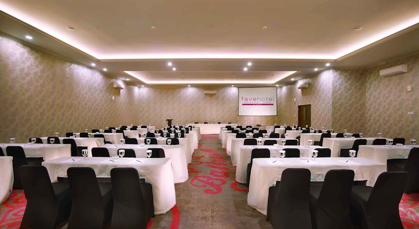 Favehotel PGC Cililitan