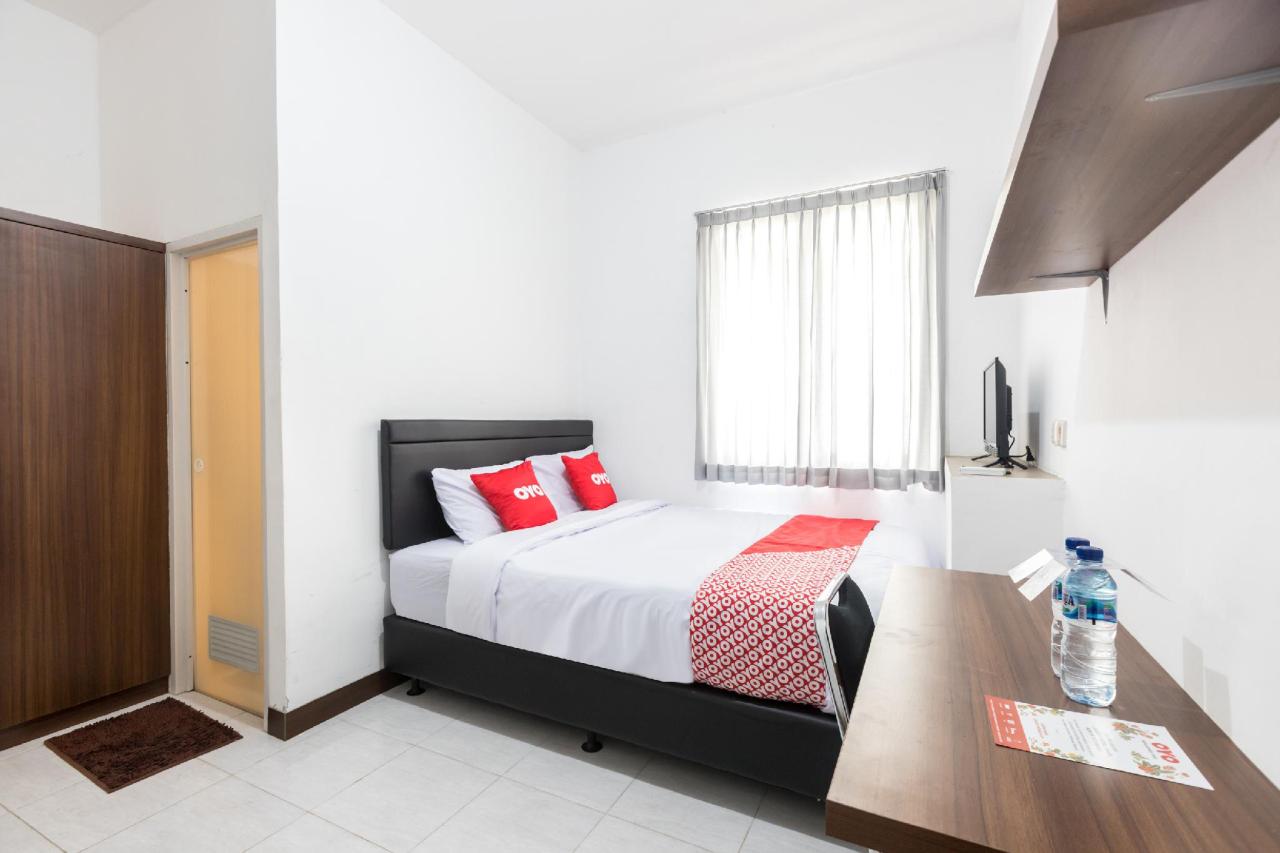 Feby Inn by OYO Rooms