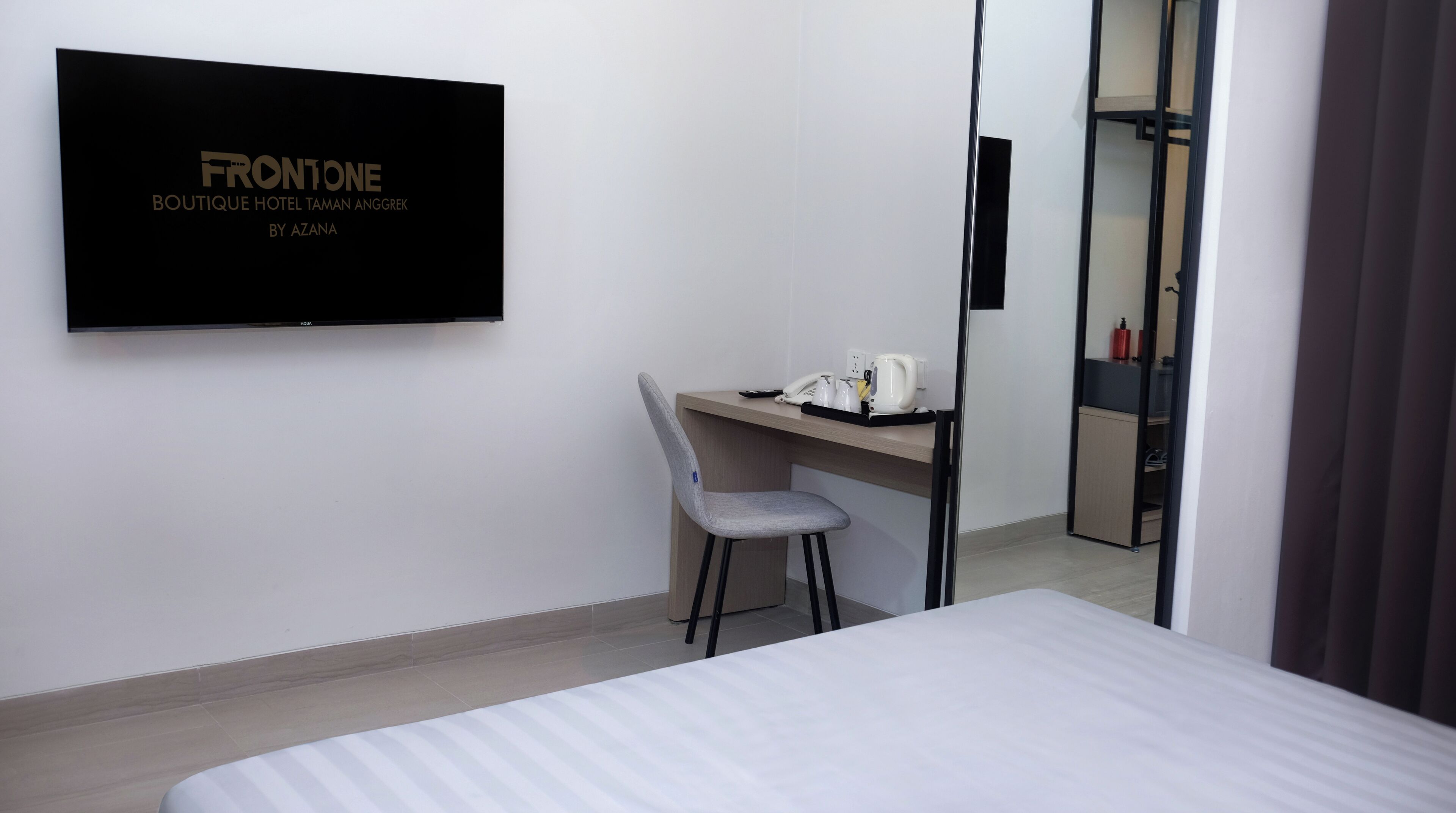 Front One Boutique Hotel Taman Anggrek