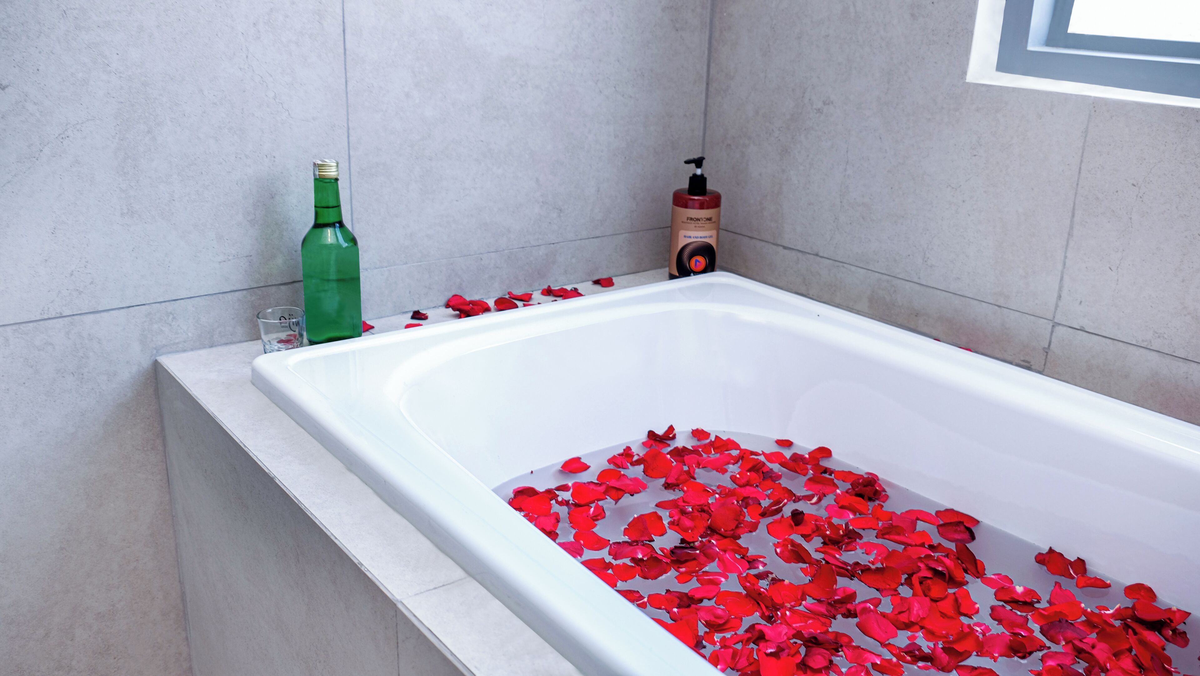 Front One Boutique Hotel Taman Anggrek