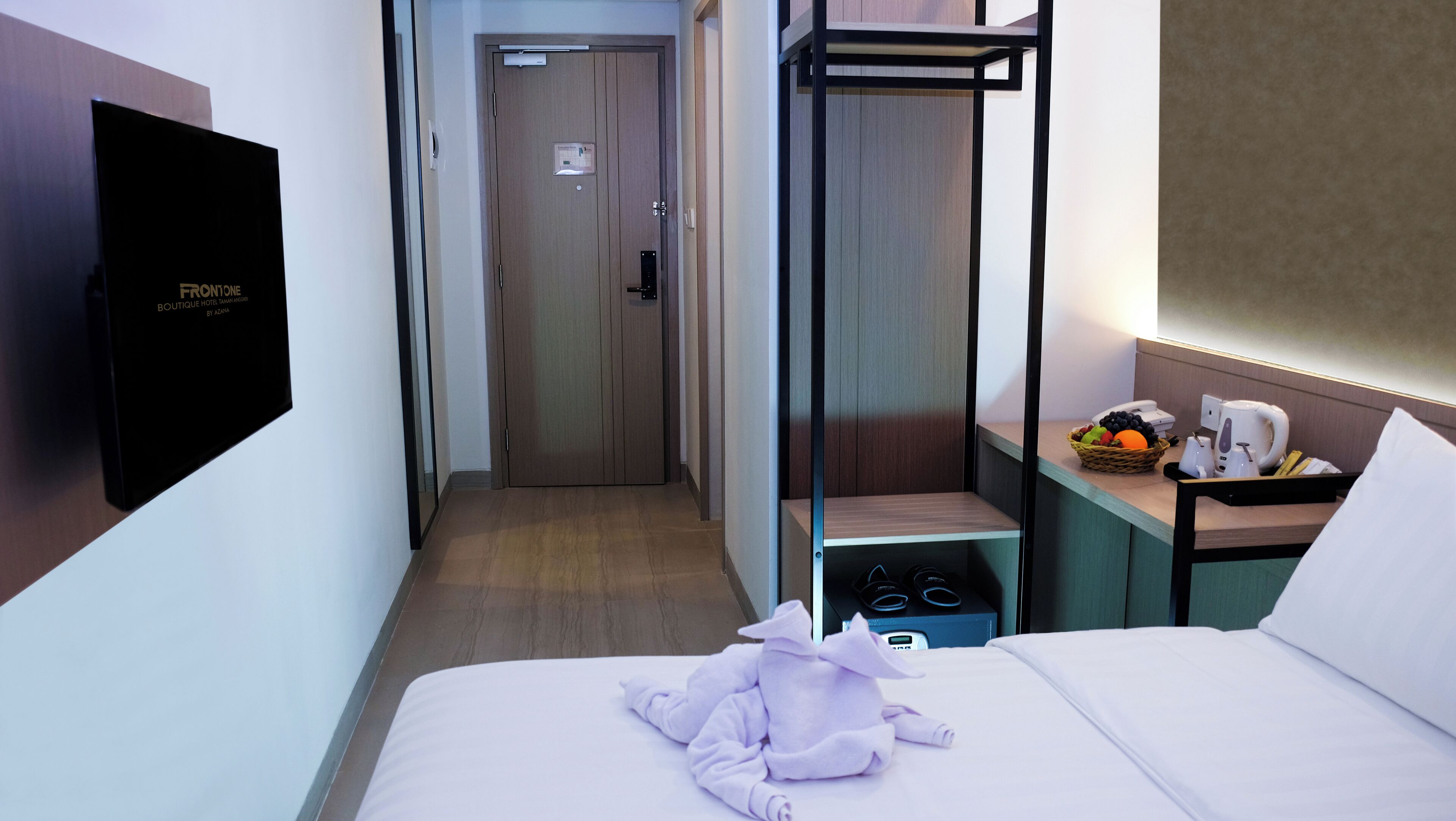 Front One Boutique Hotel Taman Anggrek