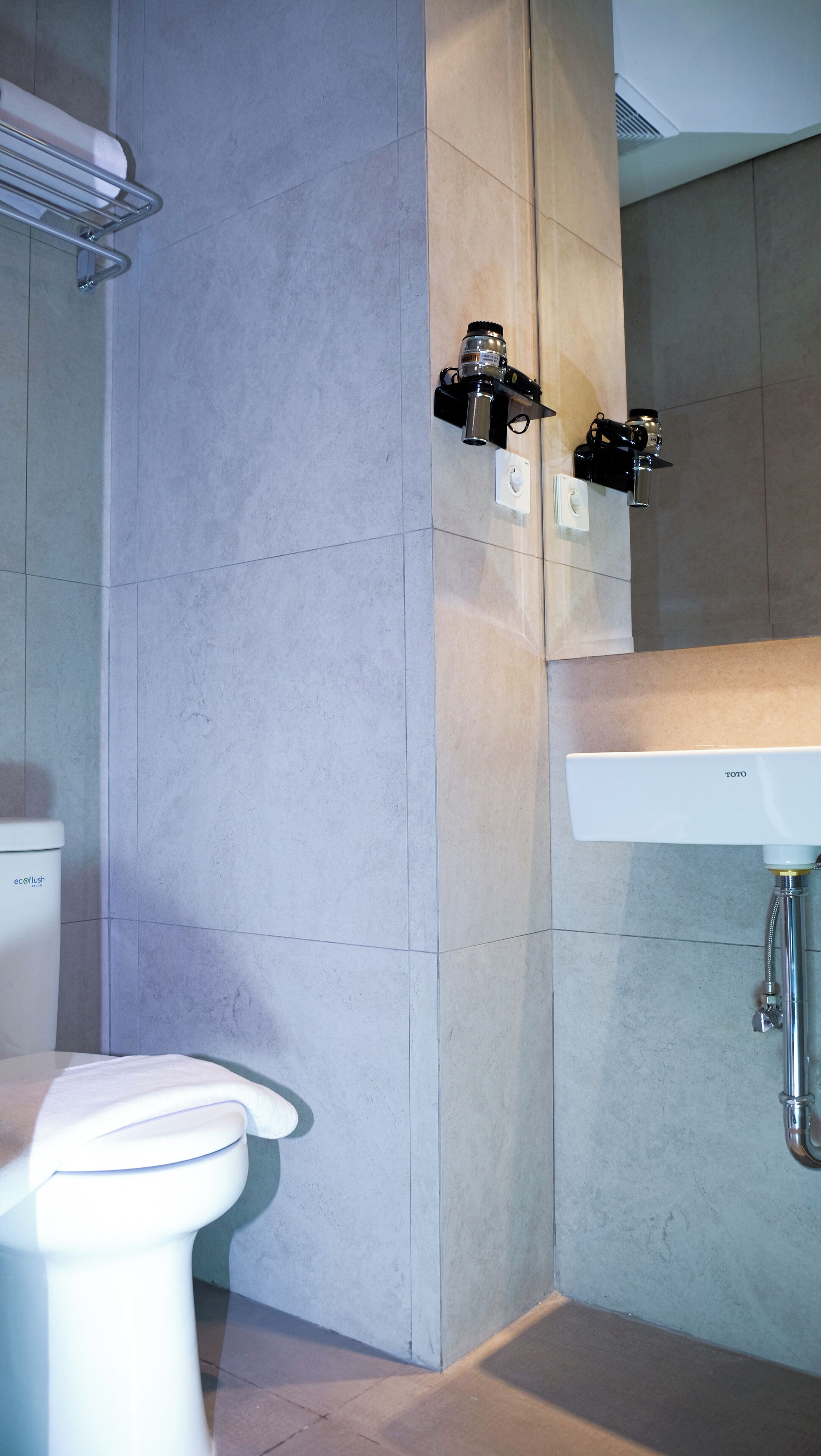 Front One Boutique Hotel Taman Anggrek