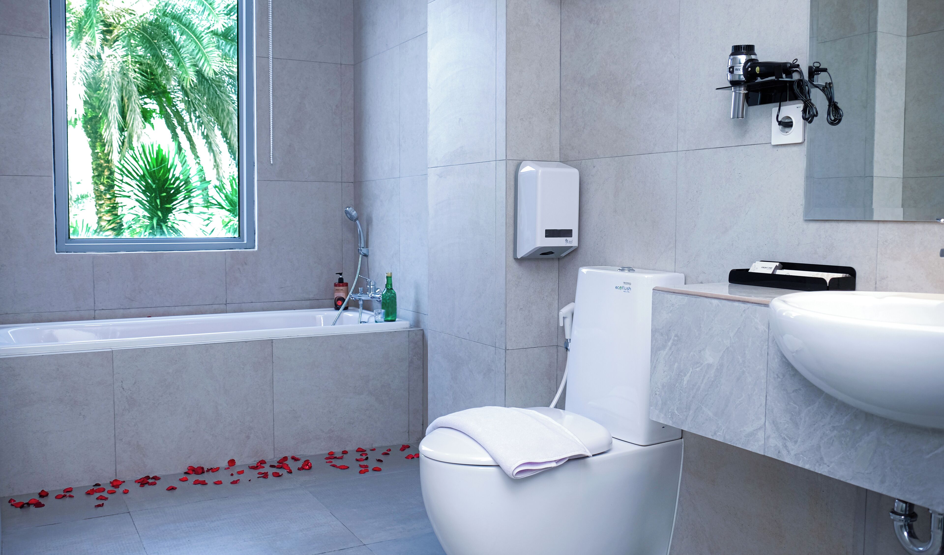 Front One Boutique Hotel Taman Anggrek