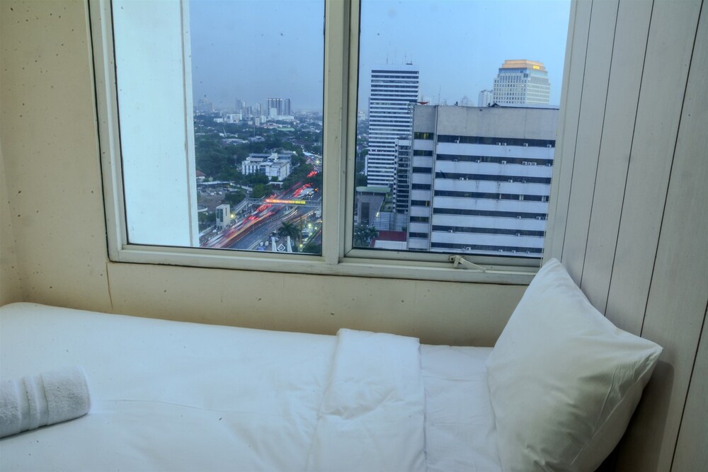 FX Residence by Travelio