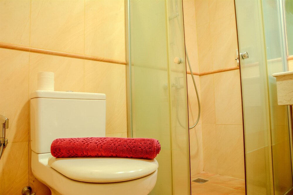 FX Residence by Travelio