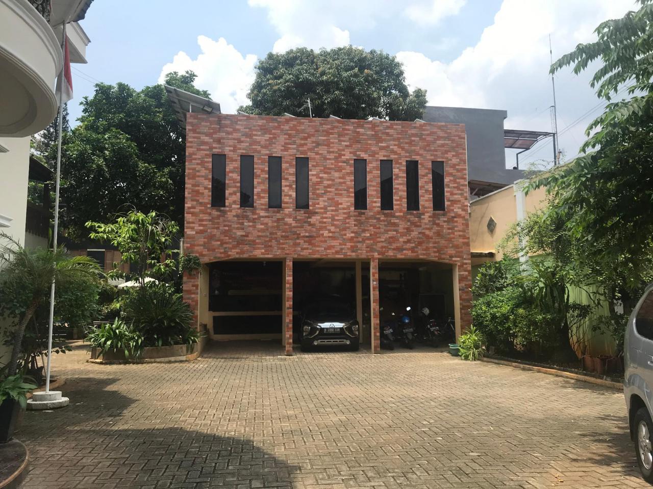 Gayatri Residence by OYO Rooms