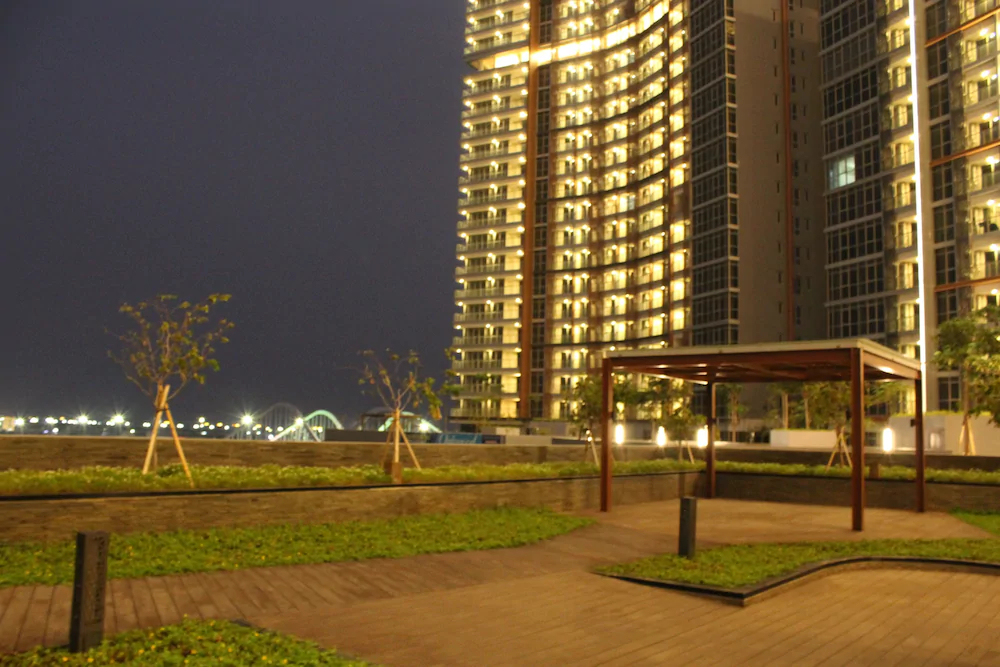 Gold Coast Pik Bahama Sea View Apartments