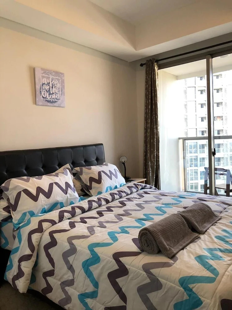Gold Coast Pik Bahama Sea View Apartments