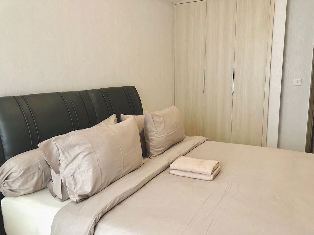 Gold Coast PIK Sea View Apartments by LongeSuites