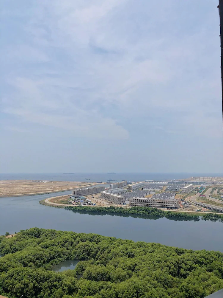 Gold Coast PIK Sea View Apartments by LongeSuites