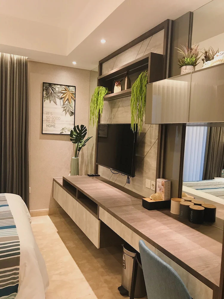 Gold Coast PIK Sea View Apartments by LongeSuites