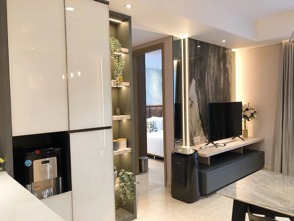 Gold Coast PIK Sea View Apartments by LongeSuites