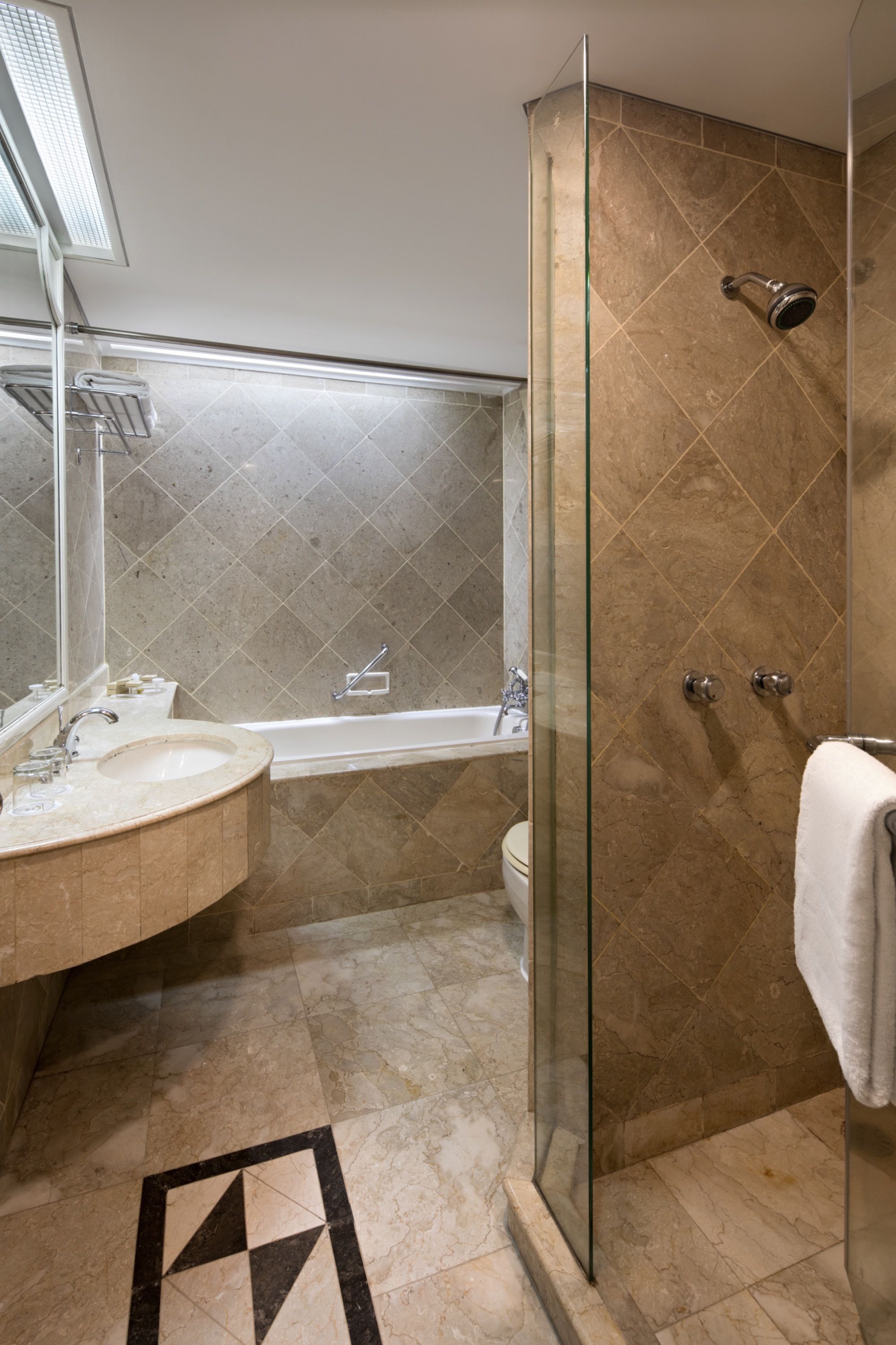 Golden Boutique Hotel Angkasa