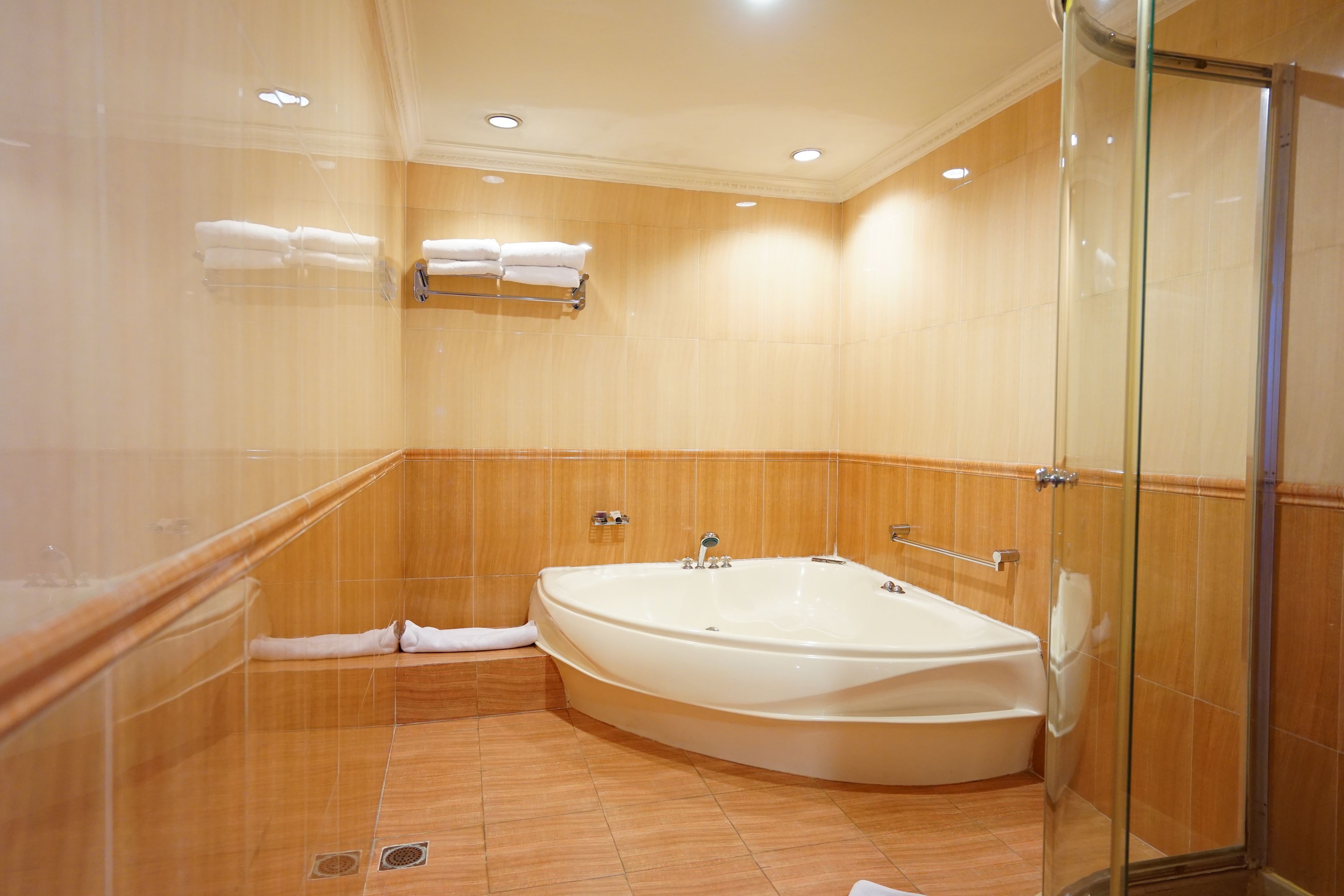 Golden Boutique Hotel Angkasa