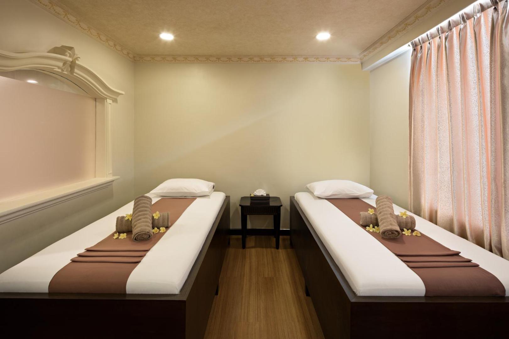 Golden Boutique Hotel Angkasa