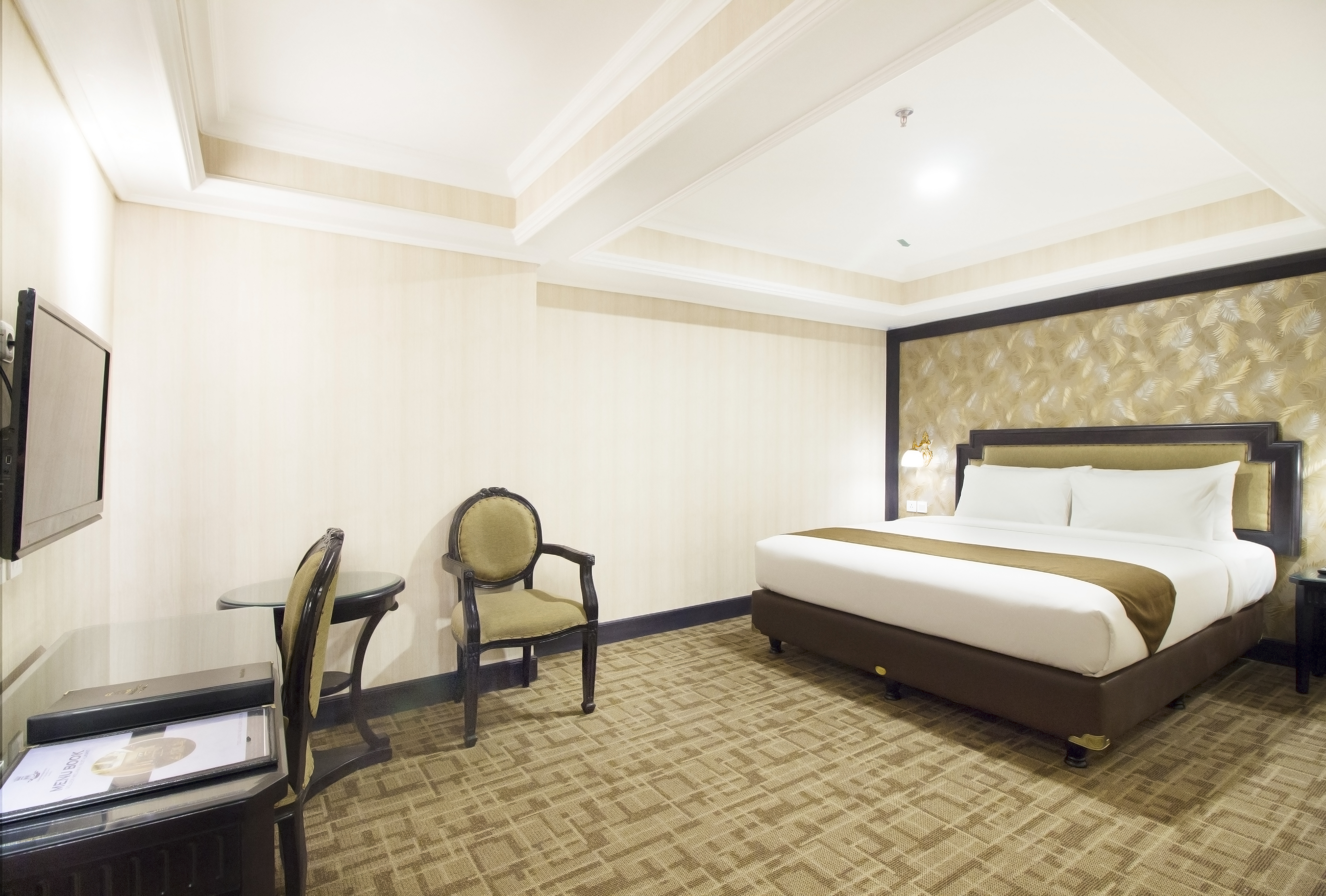 Golden Boutique Melawai