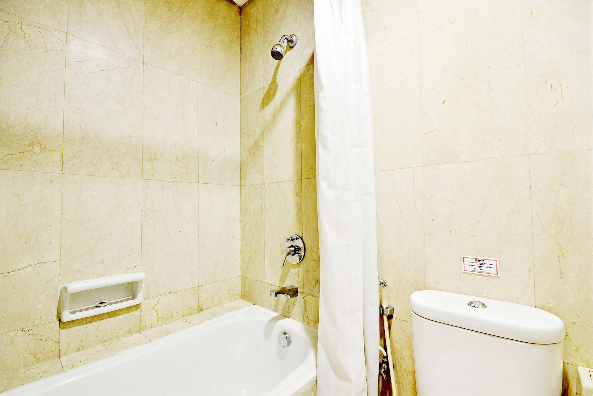 Grand Asia Hotel by ZEN Rooms