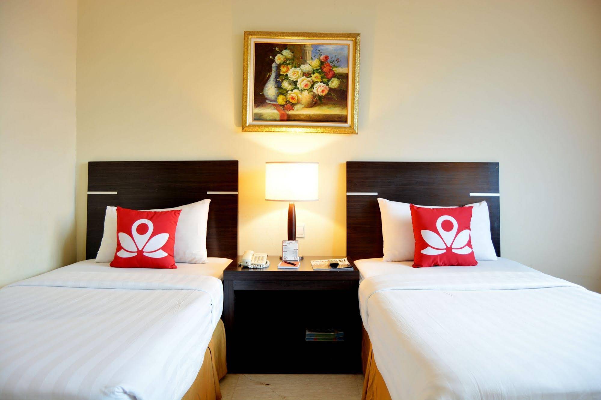 Grand Asia Hotel by ZEN Rooms