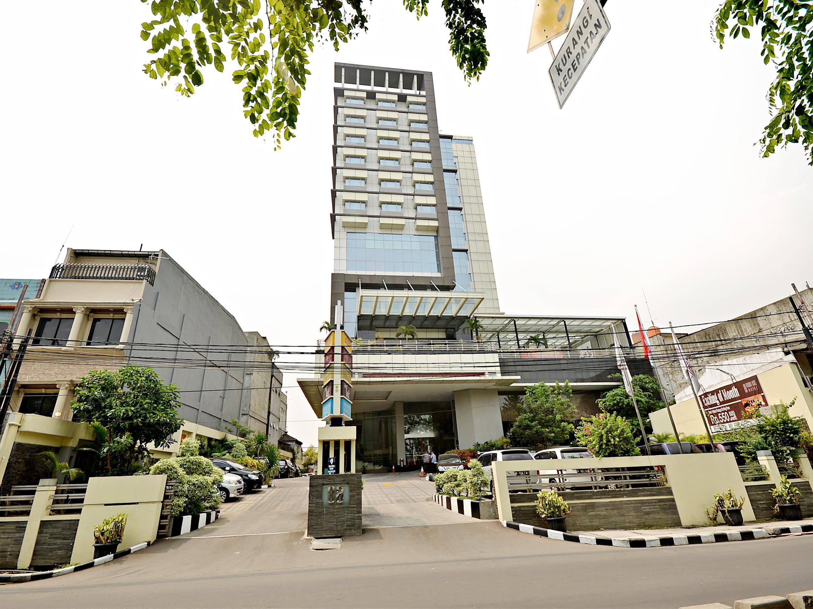 Grand Asia Hotel by ZEN Rooms