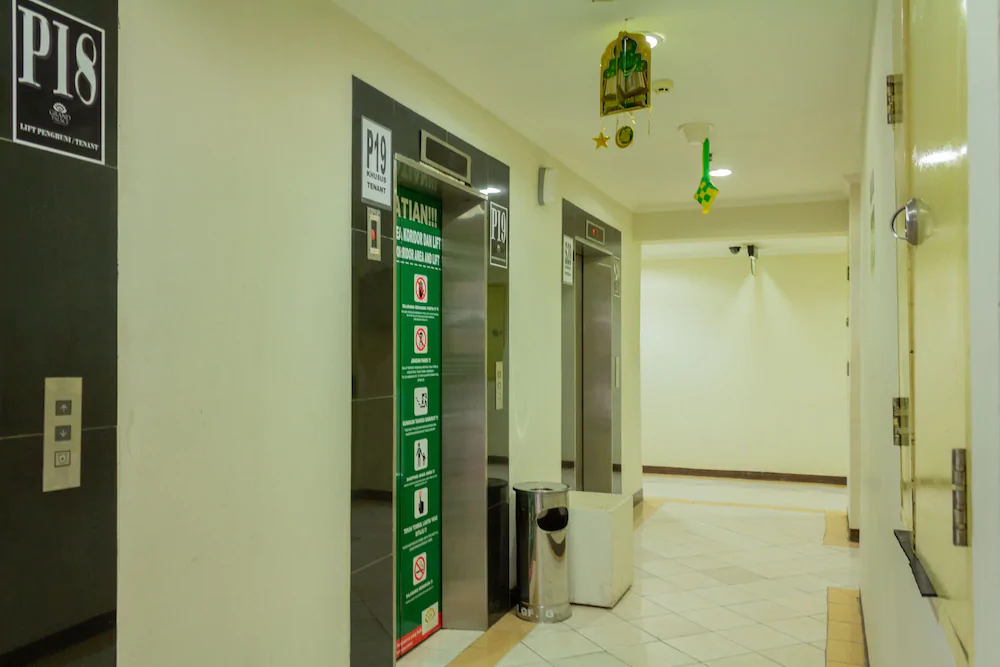 Grand Palace Kemayoran by OYO Rooms