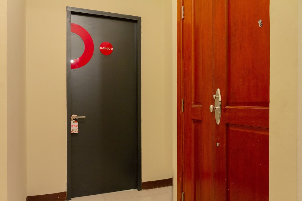 Grand Palace Kemayoran by OYO Rooms