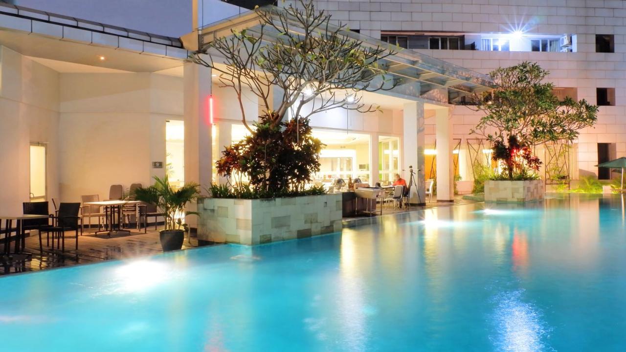 éL Royale Jakarta