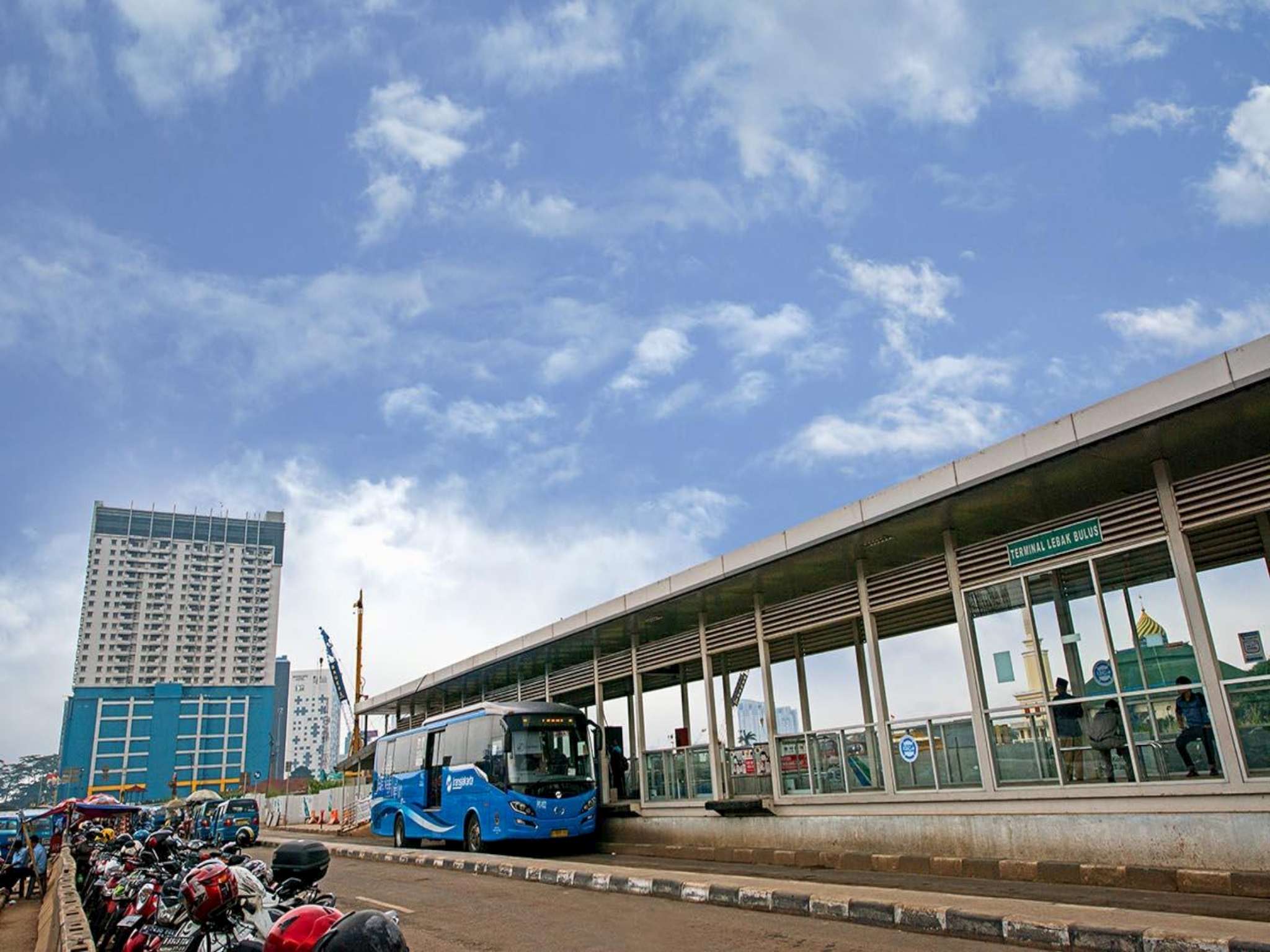 Grand Whiz Poins Square Simatupang Jakarta